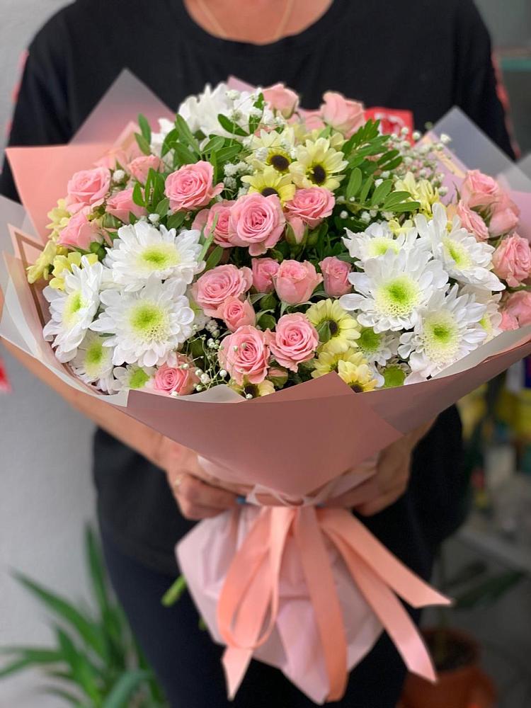 Букет цветов из: Розы и Хризантемы в Каменке Воронежской области