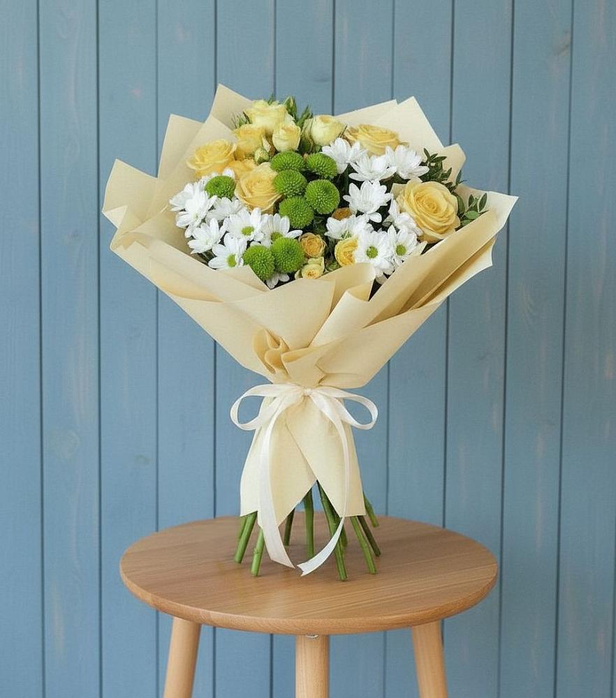 Букет цветов из: Хризантемы и Розы в Каменке Воронежской области