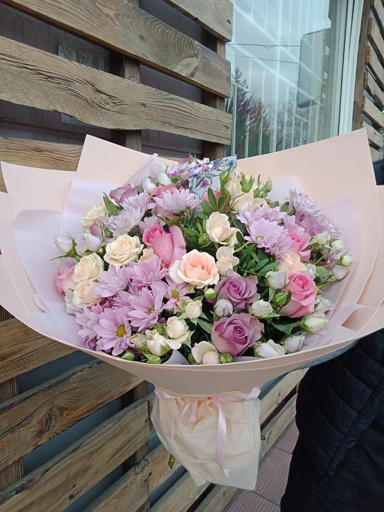 Букет цветов из: Розы и Хризантемы в Каменке Воронежской области