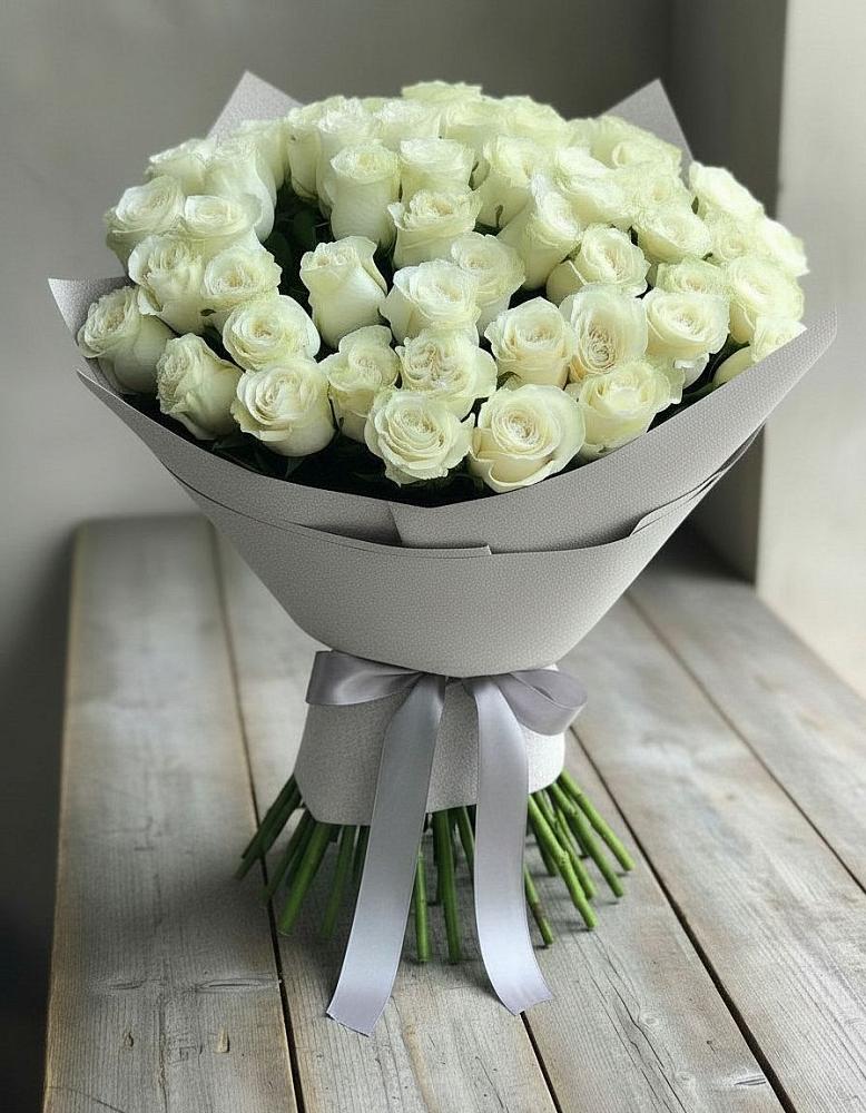 Букет 35 Белых роз в Каменке Воронежской области