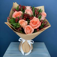 Букет цветов из:  Розы и Альстромерии в Каменке Воронежской области