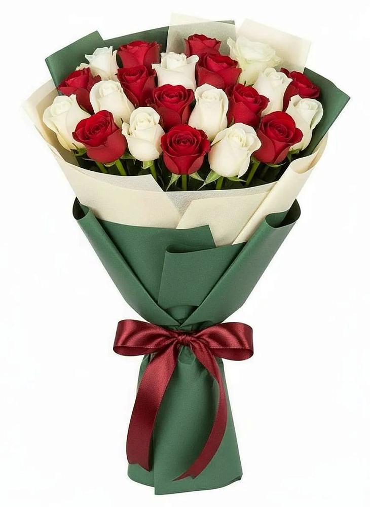 Букет Микс из красных и белых роз в Каменке Воронежской области