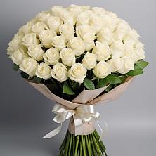 Букет 101 беля роза Белоснежка в Каменке Воронежской области