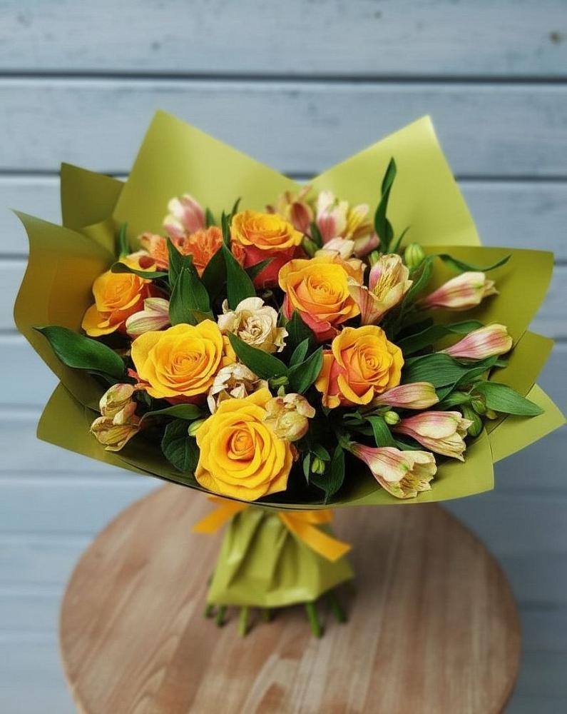Букет цветов из: Альстромерии и Розы в Каменке Воронежской области