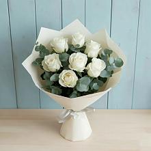 Букет Белые розы в Эвкалипте в Каменке Воронежской области