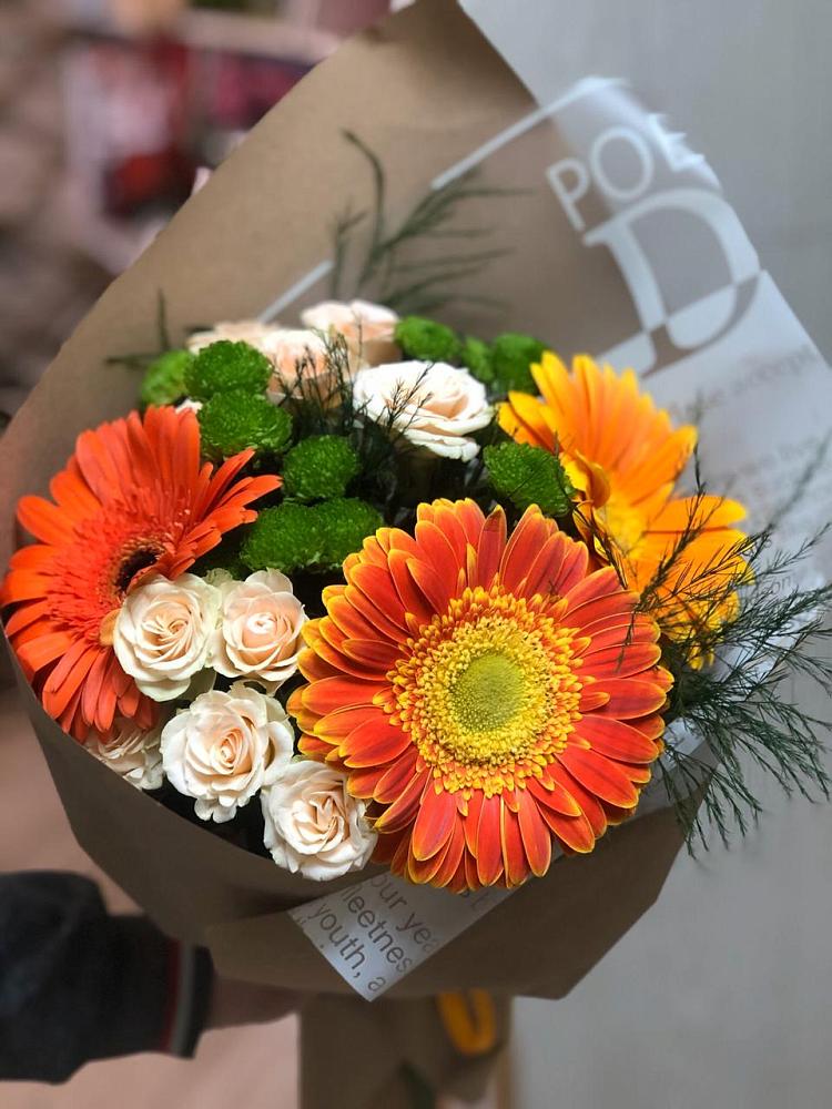 Букет цветов из: Герберы, Хризантемы и Розы в Каменке Воронежской области