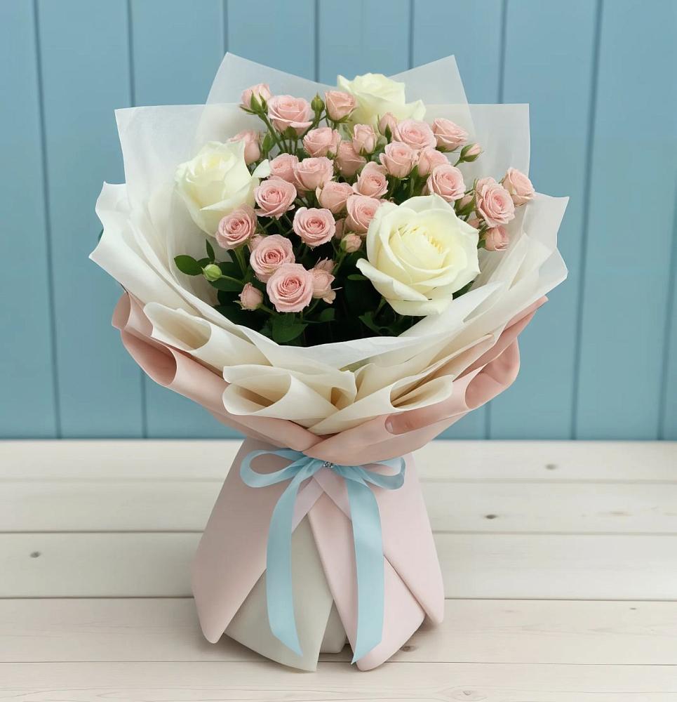 Букет цветов из: Розы в Каменке Воронежской области